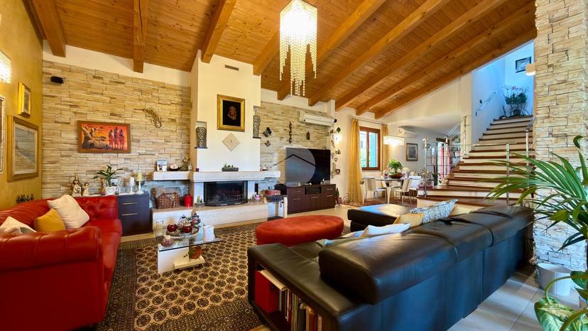 Villa in Via Ca' Raffaelli, Misano Adriatico — foto 4 di 5