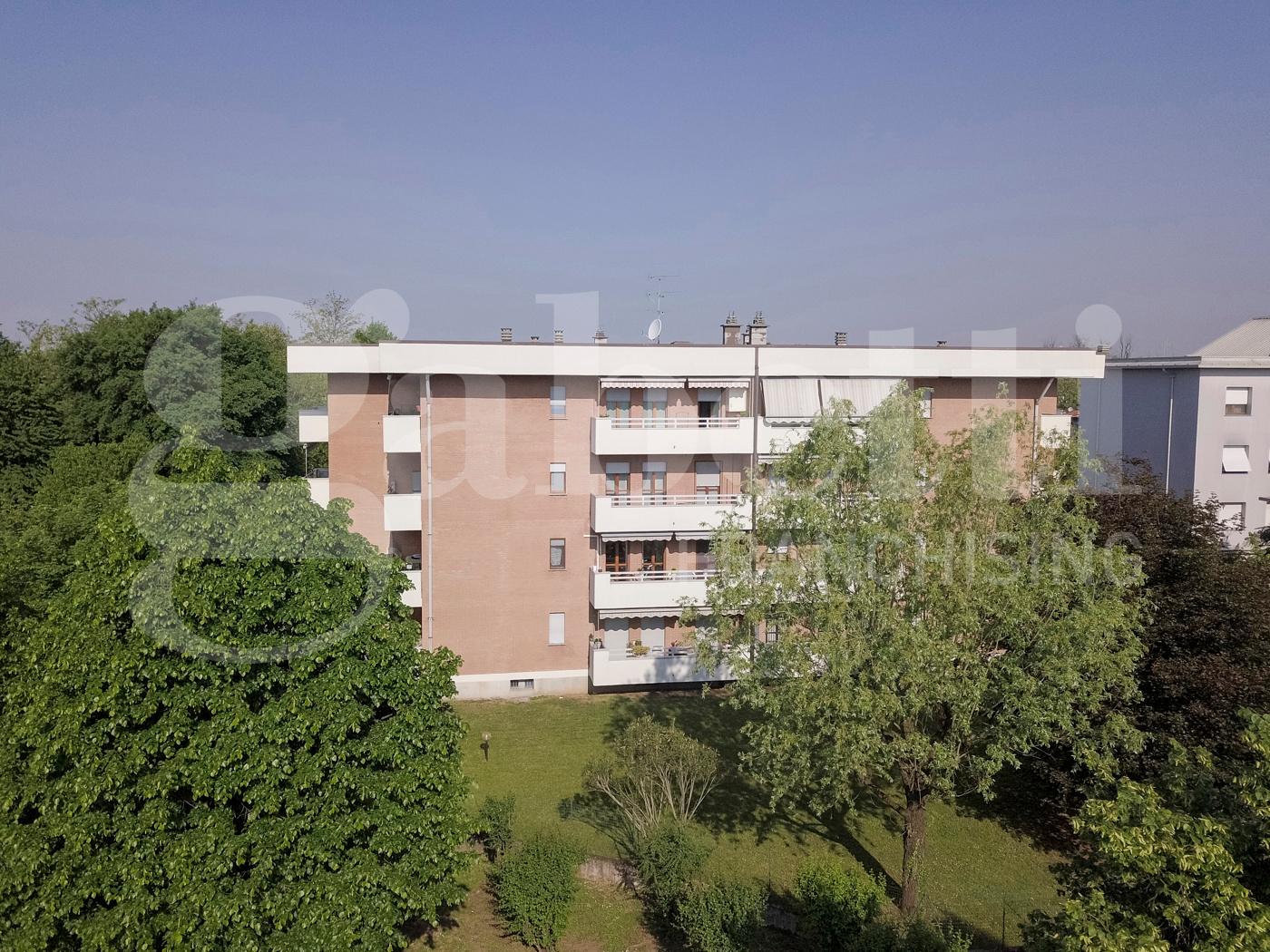 Trilocale in Via Giorgio Ambrosoli 15, Seveso