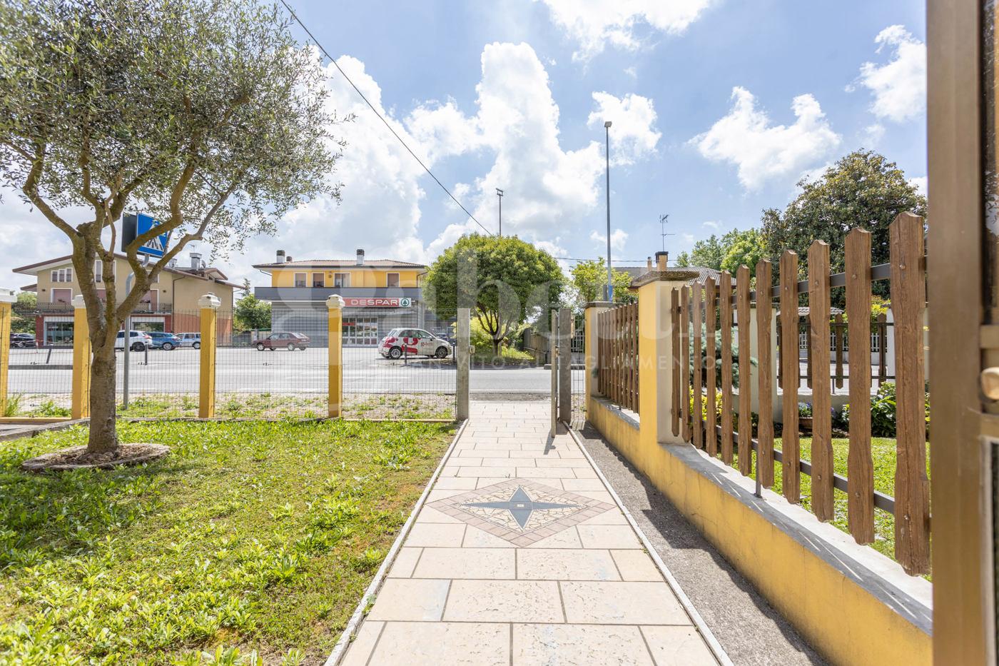 Villa bifamiliare in Viale Venezia 20, Fossalta di Portogruaro
