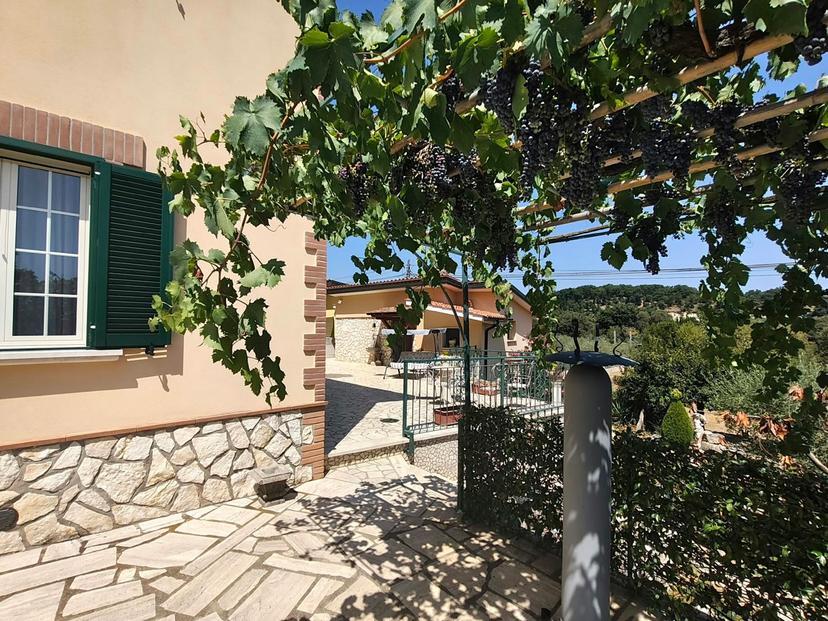 Casa indipendente in Vocabolo Pietre Bianche Snc, Orte — foto 4 di 5
