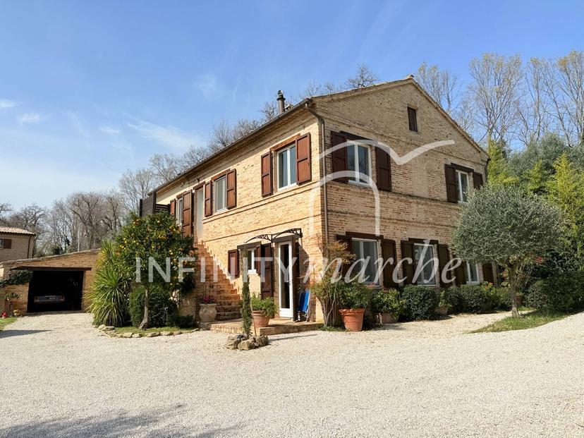 Rustico in Via Monte della Giustizia, Montecosaro — foto 3 di 5