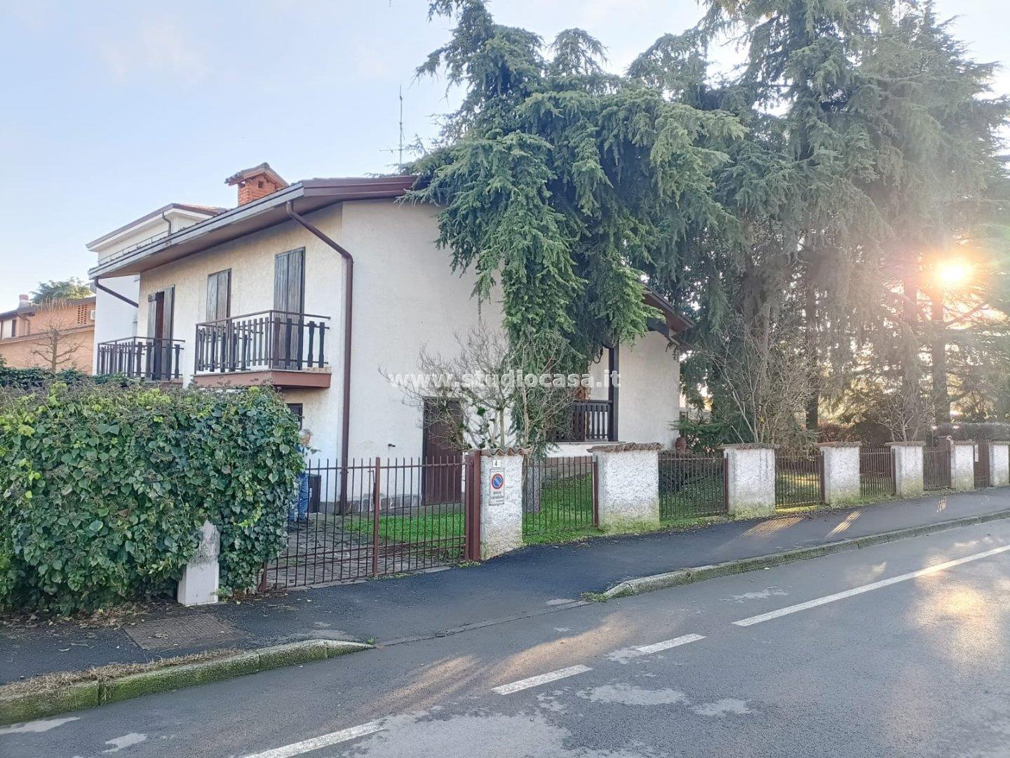 Villa in Via Barbieri, Spino d'Adda
