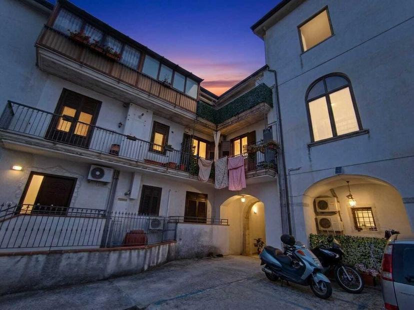 Trilocale in Via Roma Frazione San Pietro 57, Montoro — foto 3 di 5