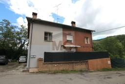 Quadrilocale in Via Fornaci  5, Viano