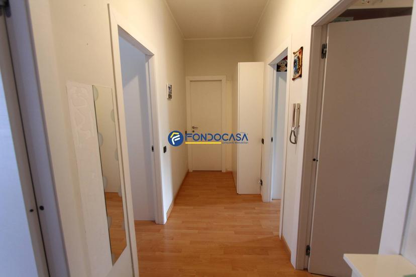 Trilocale in Via Liberta' 13, Carnate