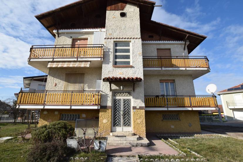 Villa in Via Cuneo 12, Morozzo — foto 3 di 5