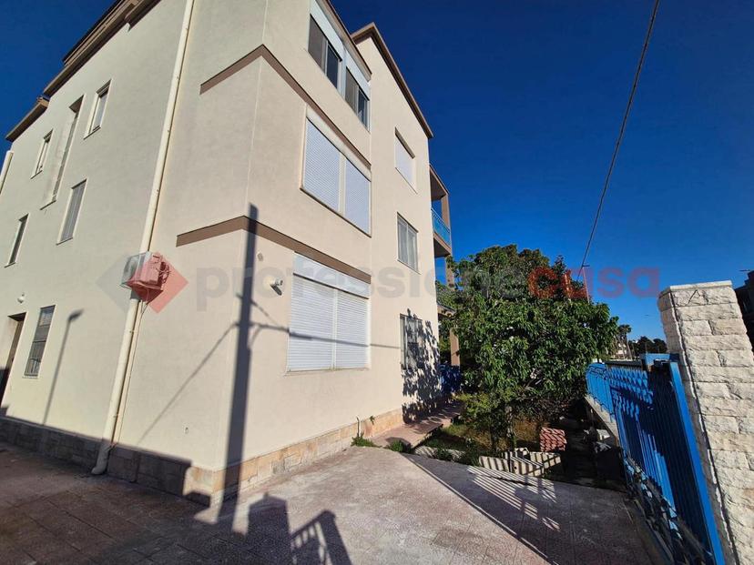 Trilocale in Via Medaglie d'Oro 32, Brindisi