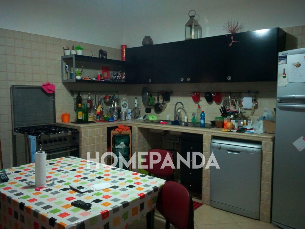 Casa indipendente in Via Carroccio, Triggiano