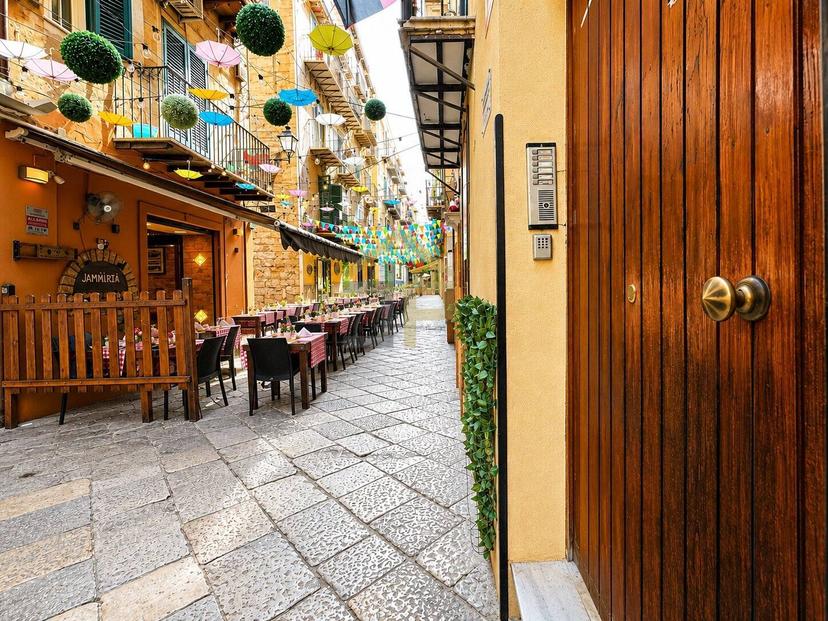 Appartamento in Via Orologio 13, Palermo