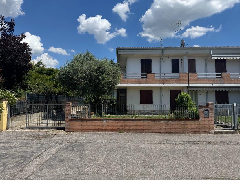 Villa, Borgo Mantovano — foto 2 di 5
