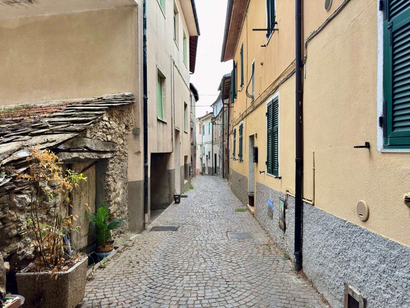 Casa indipendente in Via Federico Bianco di San Secondo 36, Aurigo — foto 4 di 5