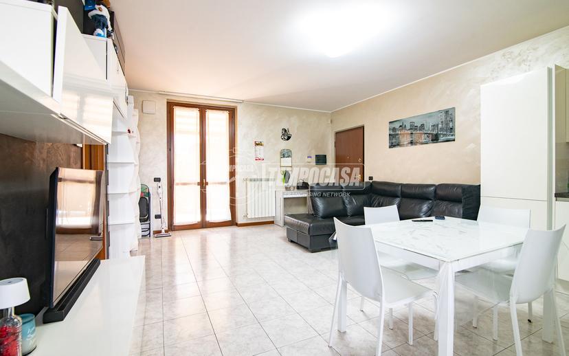 Trilocale in Via Montegrappa 8, Pozzo d'Adda — foto 3 di 5