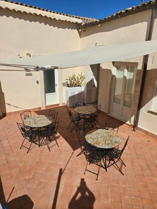 Appartamento in Via della Amalfitania 58, Siracusa