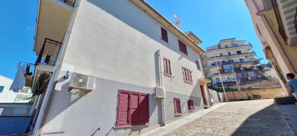 Trilocale in Via Marina, Santo Stefano di Camastra