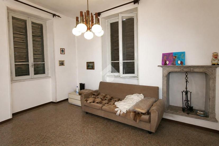 Villa in Piazza Brambilla 3, Aicurzio