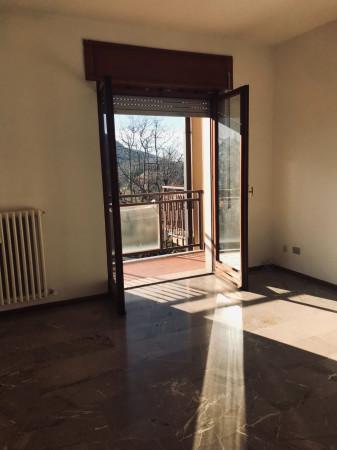 Trilocale in Via Rio Torto, Valmadrera — foto 3 di 5