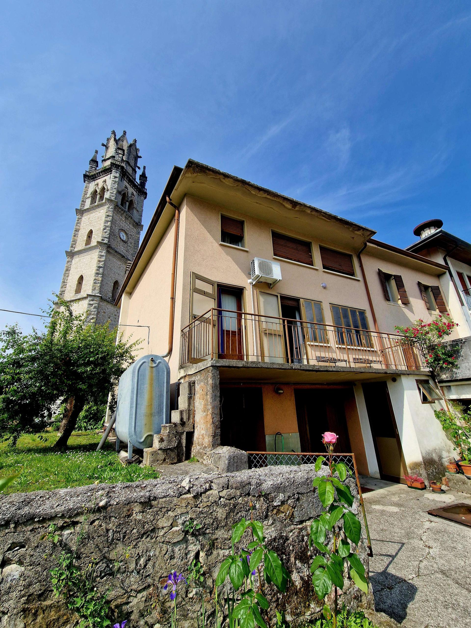 Porzione di casa, Fregona