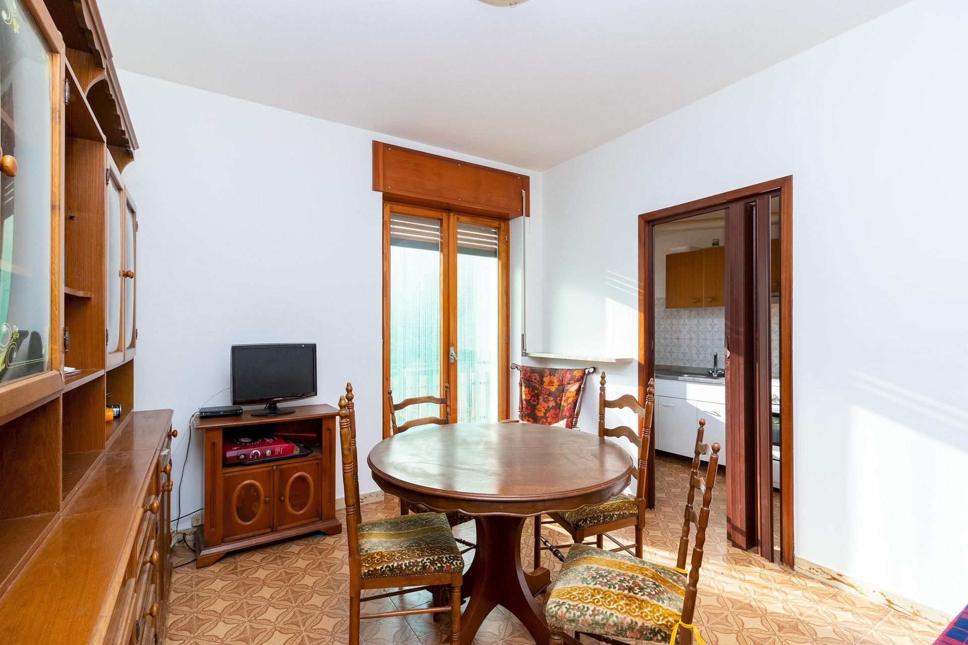 Appartamento in Via IV Novembre 106, Pradleves