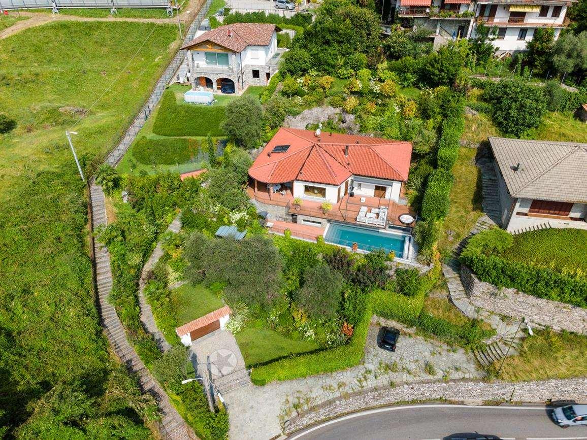 Villa unifamiliare in Via l. Cadorna, Menaggio