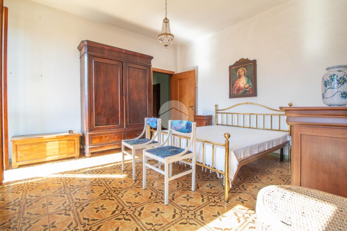 Appartamento in Via Roma 72, Pornassio