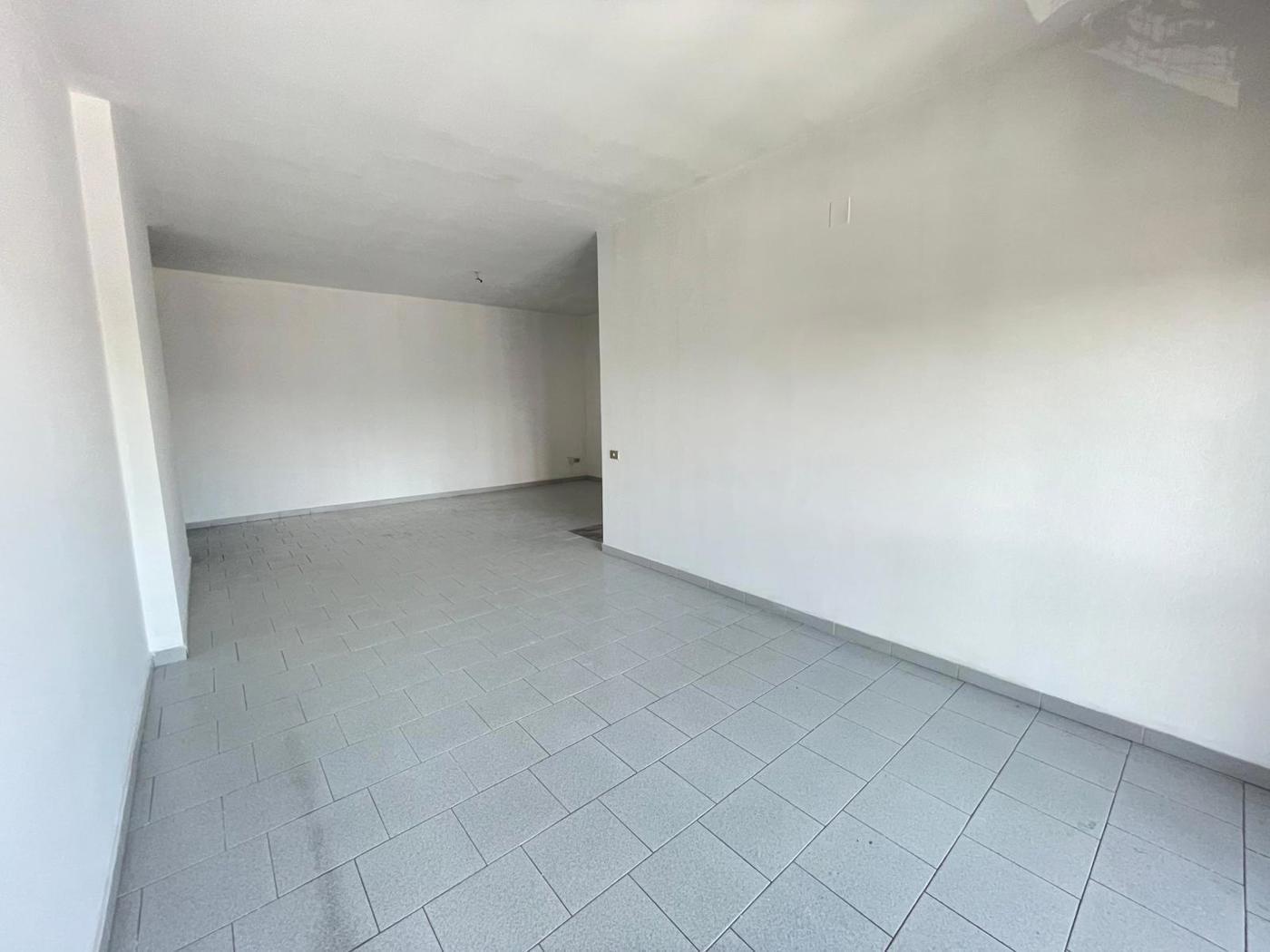 Trilocale in Corso Italia 379, Quarto