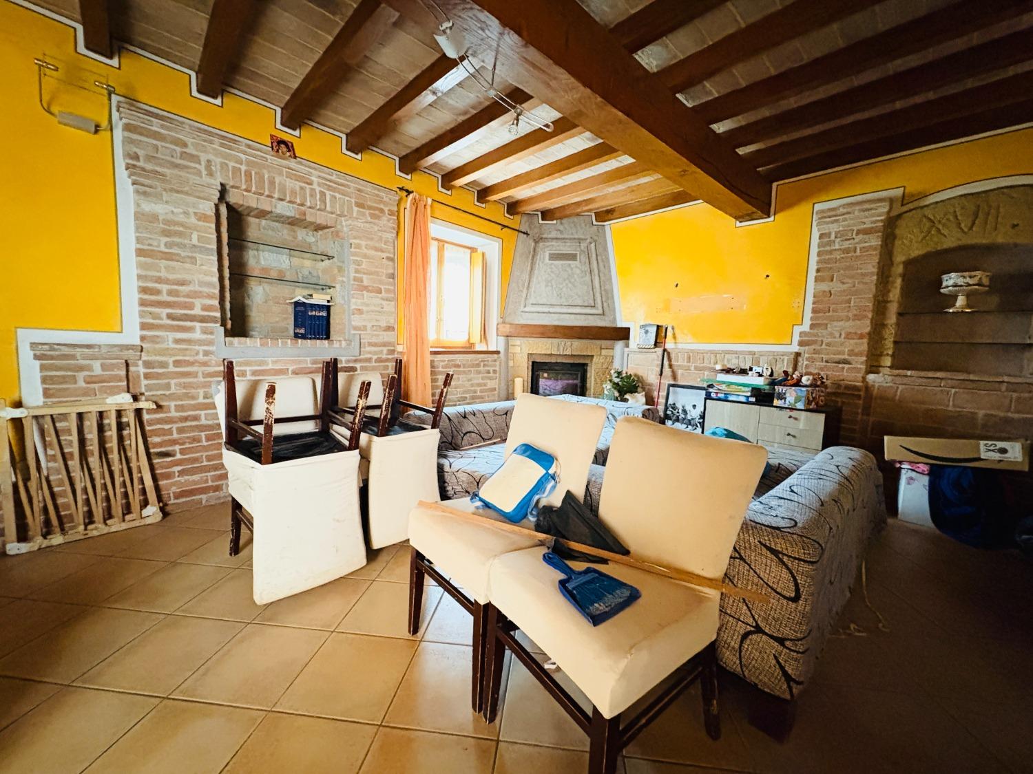 Villa in Via Giacomo Matteotti, Lugagnano Val d'Arda