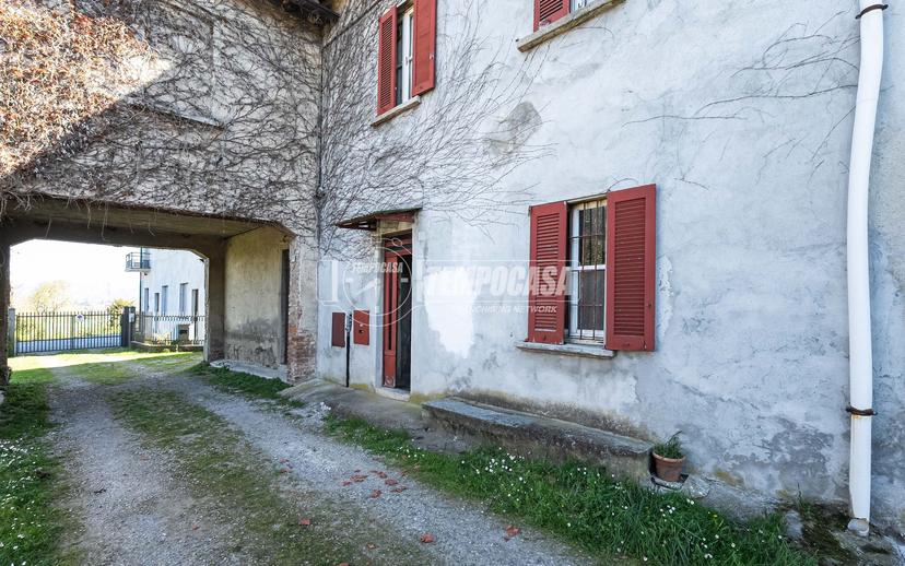 Monolocale in Via Monte Nero 33, Inverigo — foto 2 di 5