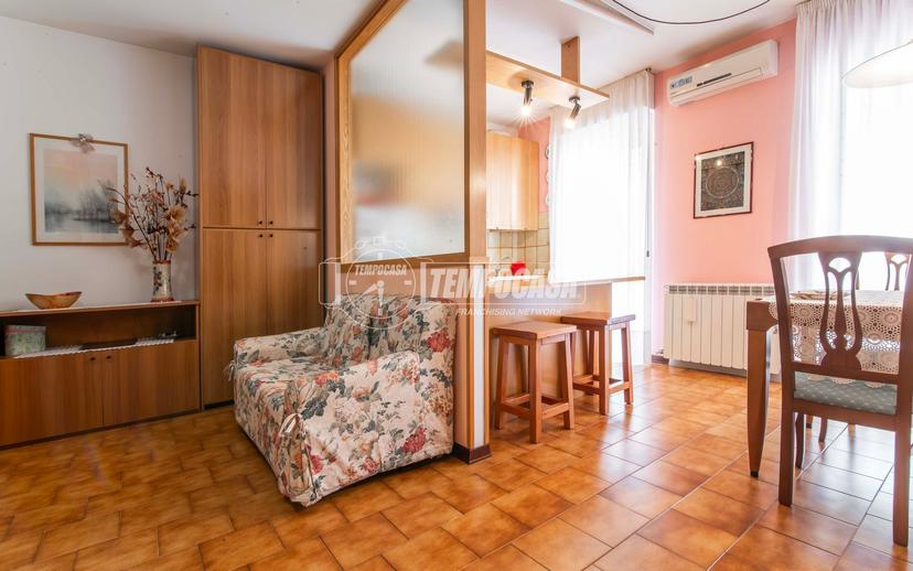 Trilocale in Via delle Grigne 24, Saronno