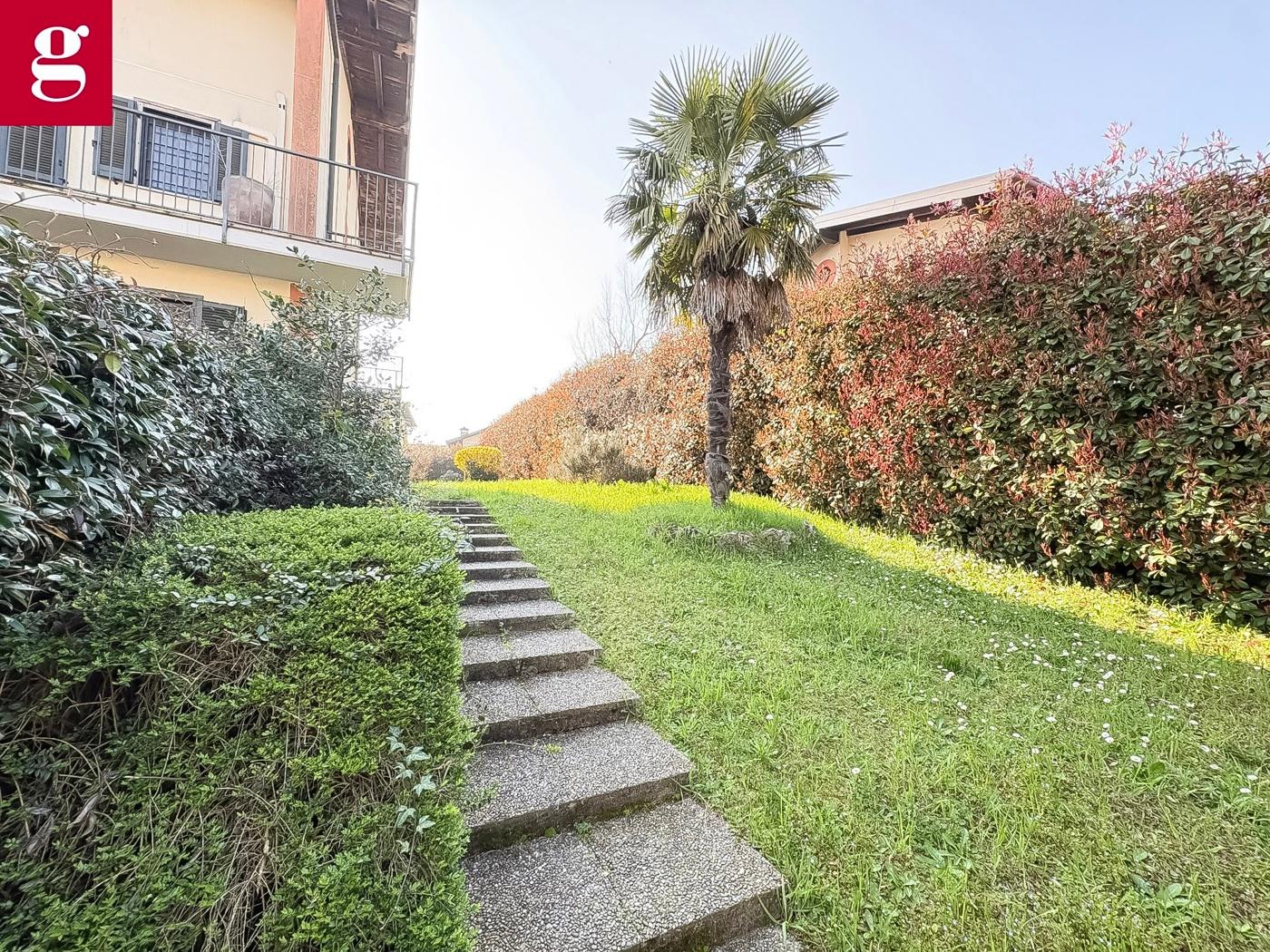 Villa a schiera in Via Grazia Deledda 2, Cusago
