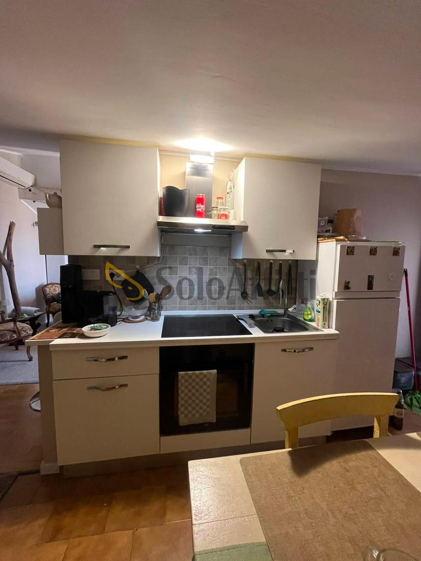 Trilocale in Via delle Camelie, Anzio