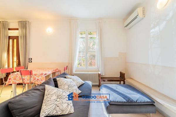 Villa in Via Piave 38, Albenga — foto 3 di 5