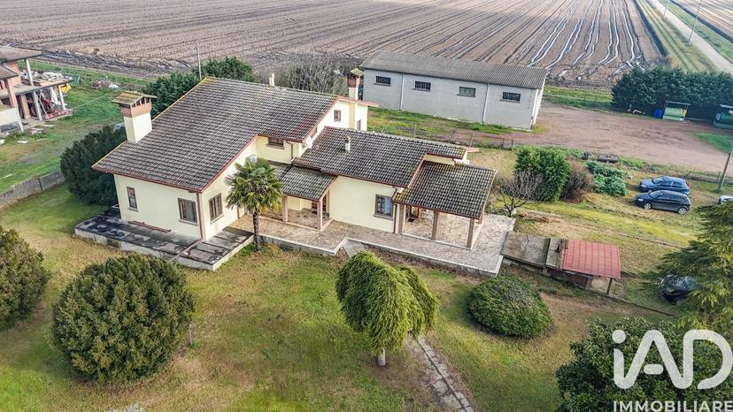 Villa in Via della Rinascita 12, Codigoro — foto 3 di 5