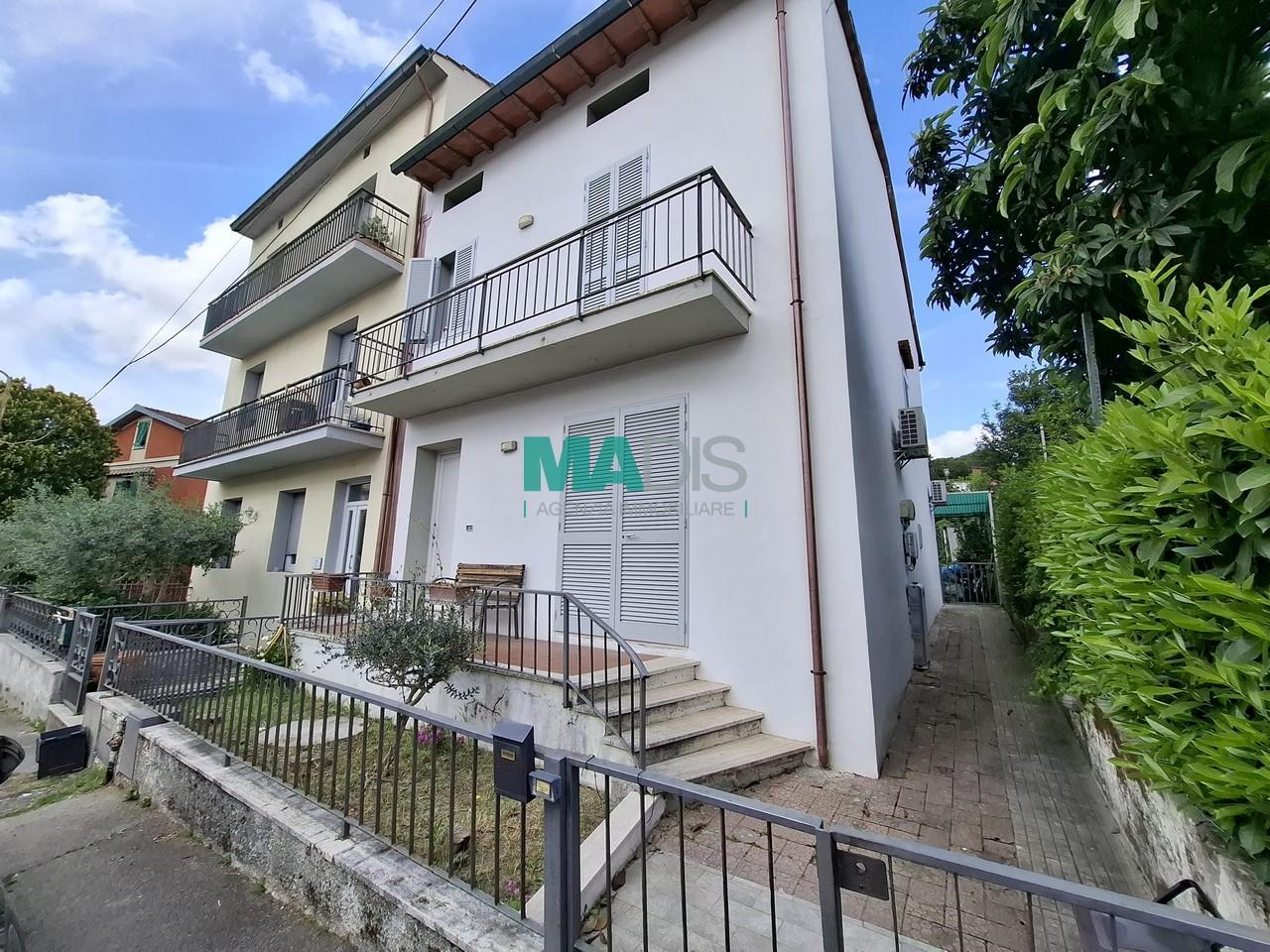 Casa indipendente in Via Ferdinando I De' Medici, Poggio a Caiano