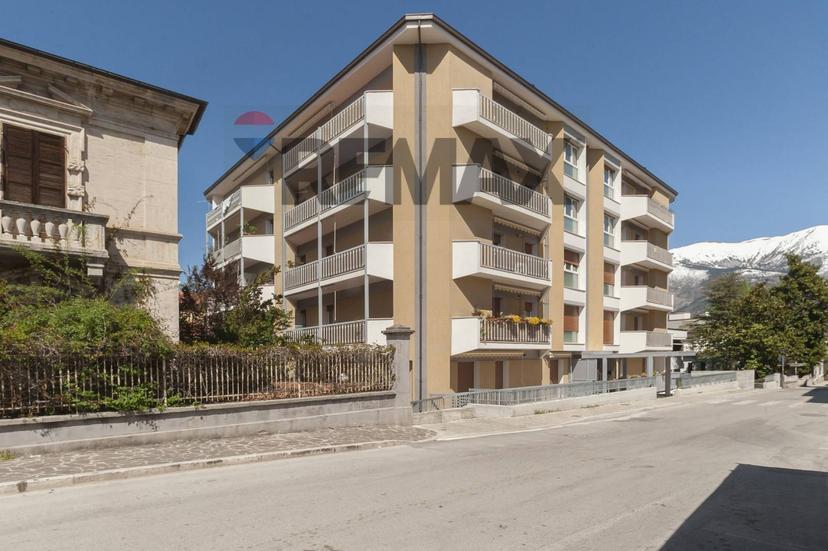 Appartamento in Circonvallazione Orientale 69, Sulmona
