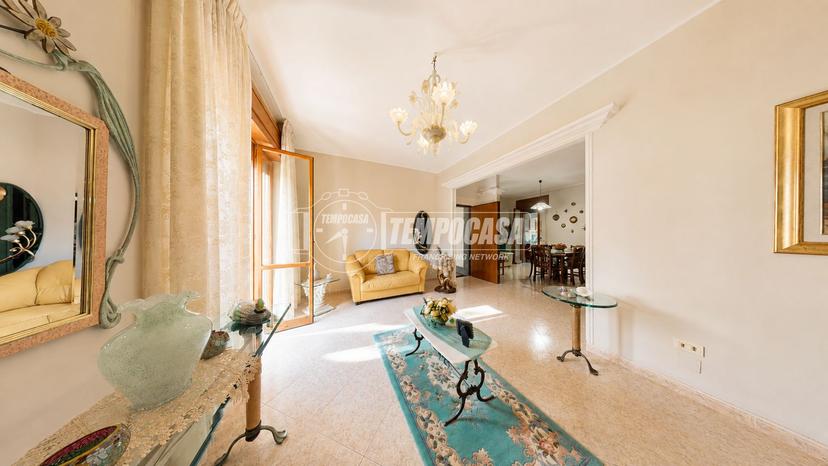 Quadrilocale in Via di Ussano 29/B, Lecce