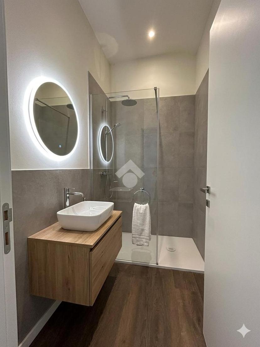 Trilocale in Via Roma 39, San Martino in Rio — foto 3 di 5