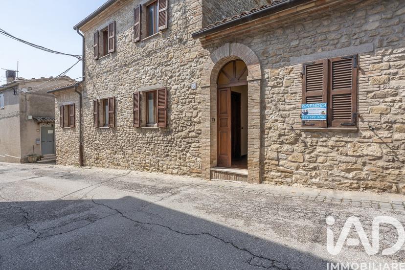 Casa indipendente in Frazione Avenale 6, Cingoli — foto 3 di 5