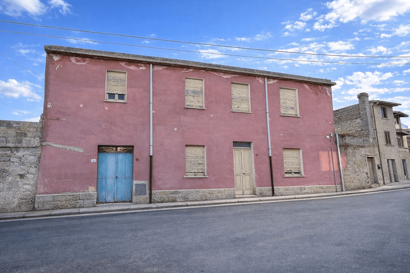 Casa indipendente in Via Giuseppe Atzeni, Senorbì