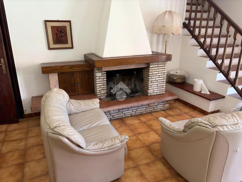 Casa indipendente in Via Fontana Nuova 26, Rocca d'Evandro — foto 4 di 5
