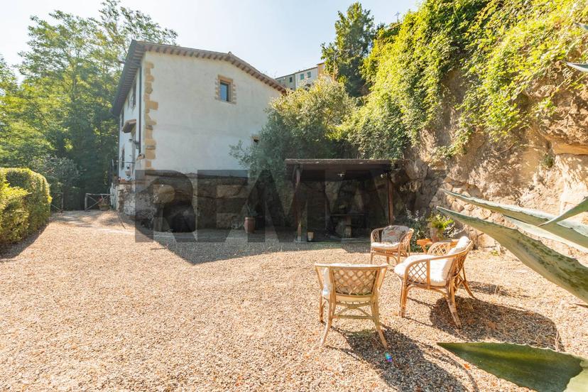 Villa, Ischia di Castro