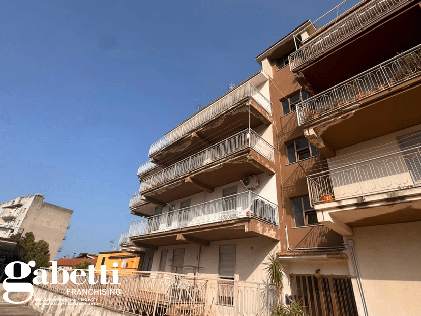 Quadrilocale in Via Orti 19, Patti — foto 3 di 5