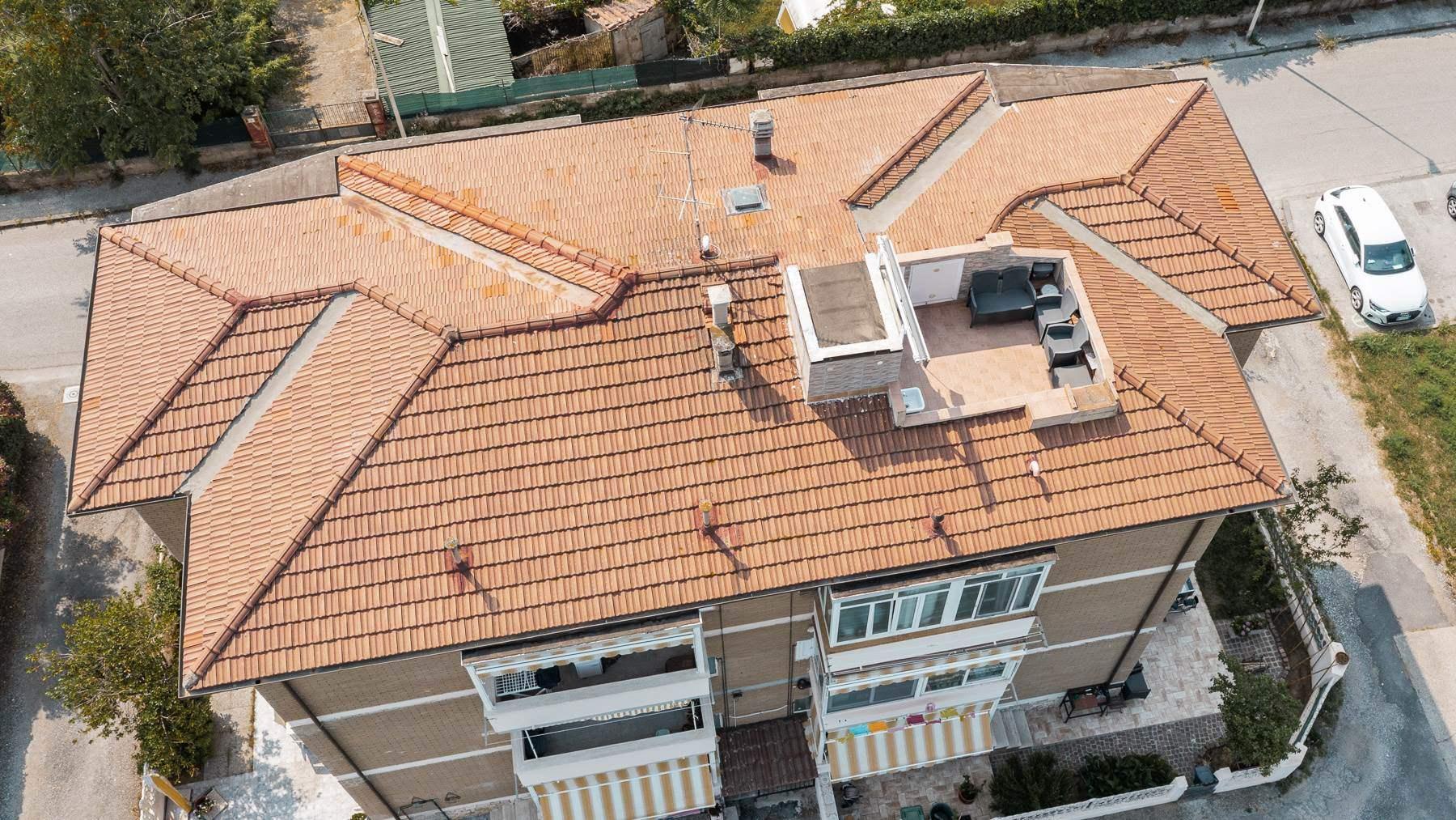 Attico, Livorno