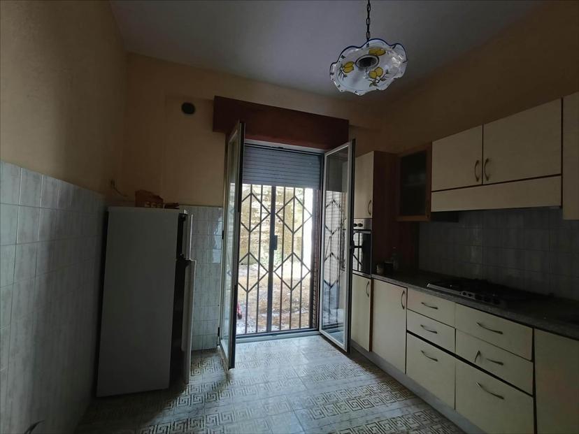 Trilocale in Via Giosuè Carducci, Chiusano di San Domenico — foto 2 di 5
