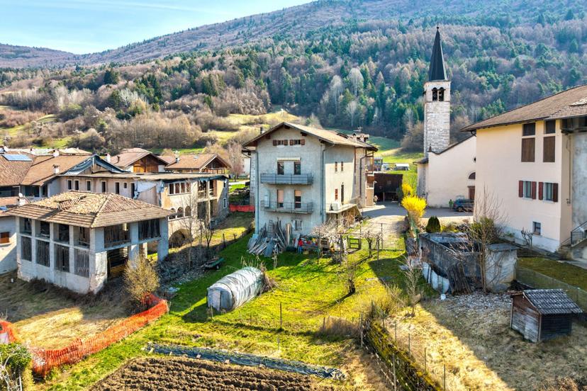 Casa indipendente in Frazione Lundo, Comano Terme — foto 4 di 5