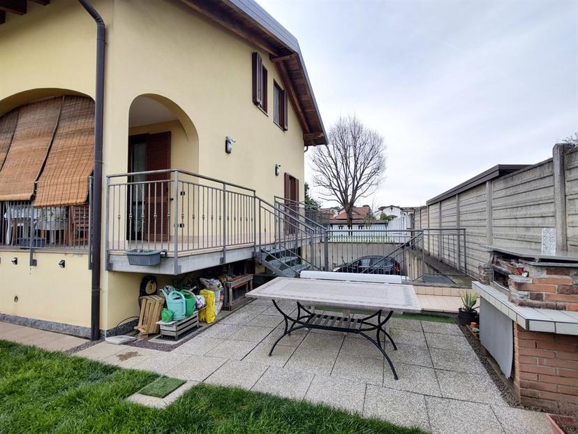 Villa a schiera, Cassano Magnago — foto 4 di 5