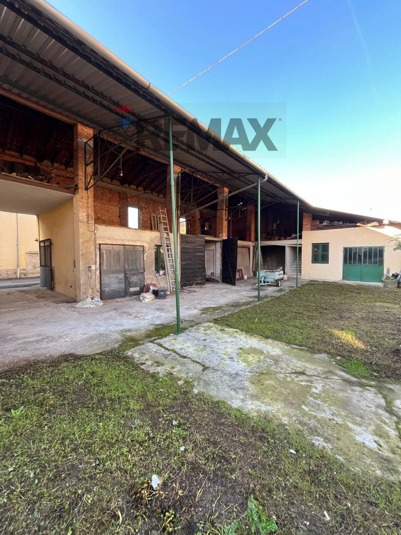Casa indipendente in Via Torino 38, Vanzaghello — foto 3 di 5