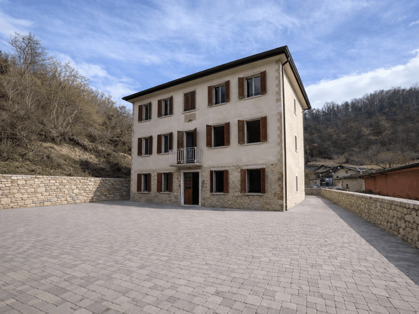 Trilocale in Via Cortogno Centro 10, Casina — foto 5 di 5