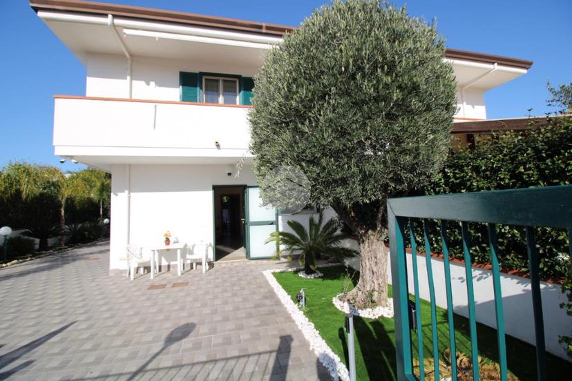 Villa in Via Francesco Gregorio 32, Capaccio — foto 2 di 5