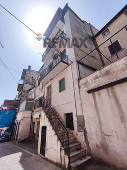 Casa indipendente in Corso Umberto Primo 43, Roggiano Gravina