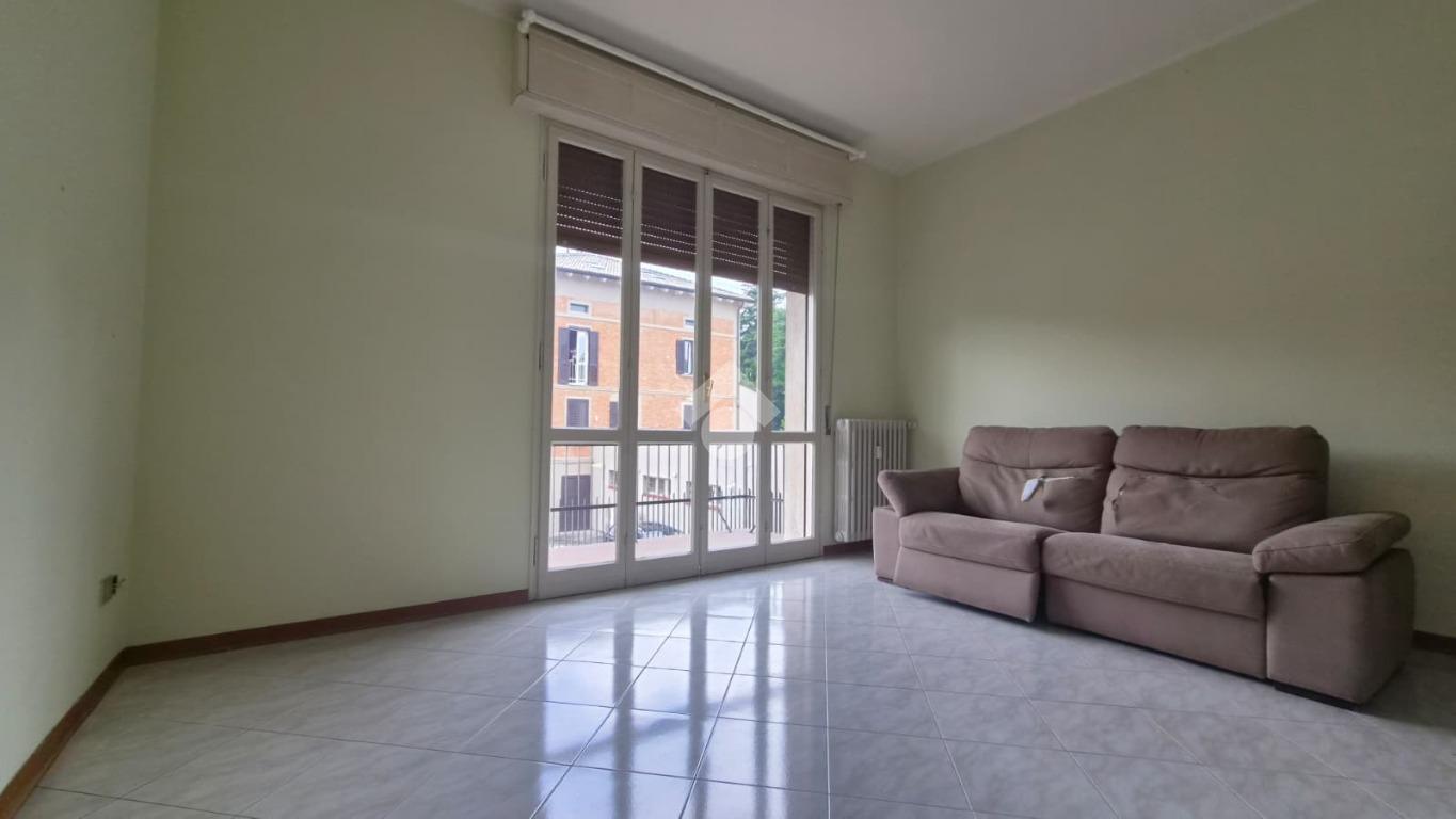 Trilocale in Viale Risorgimento, Reggio nell'Emilia